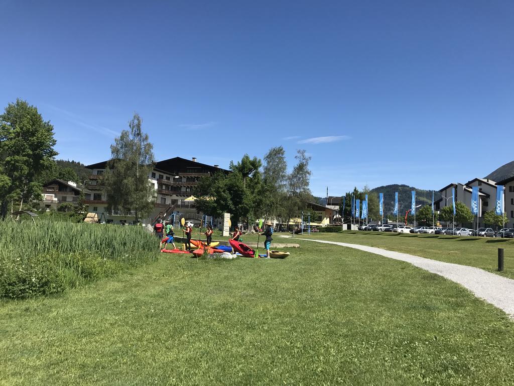 Ferienwohnung Laax mit Traumblick, großem Balkon und Terrasse Exterior foto
