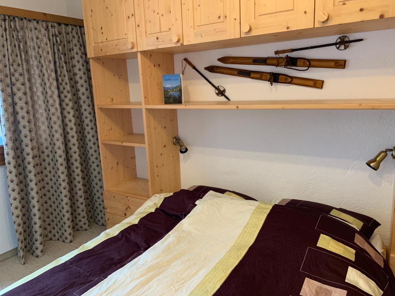 Ferienwohnung Laax mit Traumblick, großem Balkon und Terrasse Exterior foto